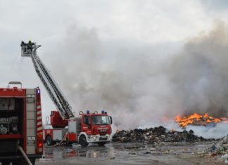 Großbrand auf Györer Mülldeponie!