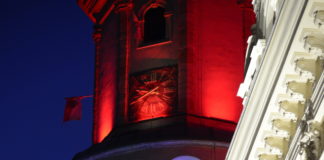 Lichterspiel im ganzen Land zur Ehren der Nationalmannschaft