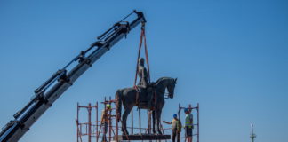 Restaurierung der Statue von Artúr Görgei hat begonnen