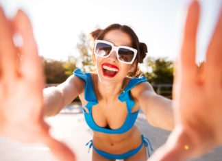 Wow! Heute ist Tag des Bikinis