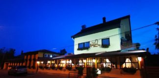 Der Hahn bietet exzellente Küche -Kakas Restaurant Budapest!