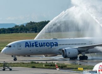 Die Ungarischen Sportler werden am Budapester Flughafen empfangen