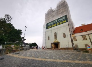 Trotz Großbaustelle an Tihany Abtei alles geöffnet