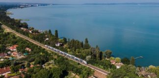 Der Panorama Express (KISS Zug) zum Balaton fährt öfters