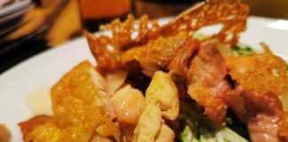 Der knusprige Caesar Salad im Budapester Baltazar