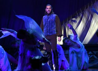 Am 29. Oktober Sonderprogramm im Ungarischen Theater in Pest / Die Premiere des Musicals Benyovszky