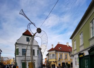 Györ: Weihnachtsengel auf Sodawasser!?