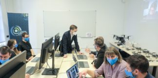 Neue einzigartige Schulungen für Drohnenpiloten und-Analysten