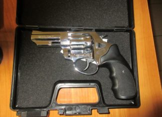 Ungarischer Zoll findet Waffen in ukrainischem Reisebus!