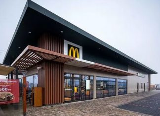 97. MC Donalds in Ungarn in Kisvárda eröffnet – Mega-Ansturm!