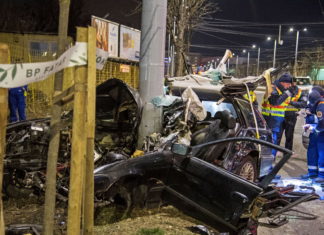 Tragischer Unfall in Budapest: Frontal gegen Strassenlaterne!