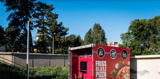 Széchenyi István Universität Győr präsentiert die ersten Pizzaautomaten Ungarns