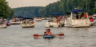 Impressionen der Pfingst-Bootsparade in Györ