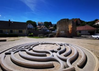 Spaziergang in die Altstadt Veszpréms