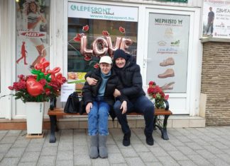 Kussbänke: Love is in the Air in Héviz!