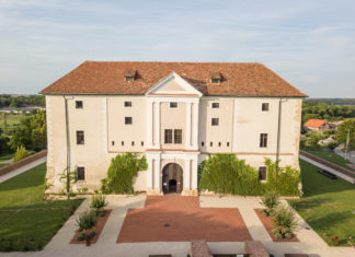 Schlösser- Burgentour durch Ungarn: Schloss Pipo in Ozora