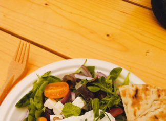 Vágódeszka – Balaton-Bufé am Ábrahámhegy Strand