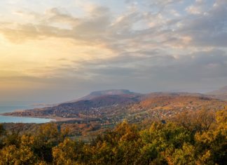 Balaton: Unvergessliche Abenteuer und Entspannung inmitten der Natur rund um Zentral-Europas größten See