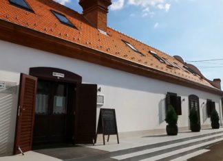 Touristisches Infozentrum für den Hajós Weintourismus