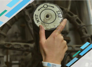 Kraftwerke bei Nacht