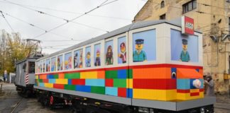 Eine lebensgroße LEGO-Straßenbahn in Budapest!