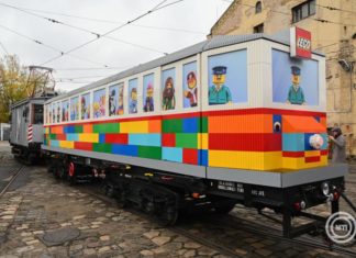 Eine lebensgroße LEGO-Straßenbahn in Budapest!