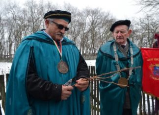 Am Samstag schaut man in Ópusztaszer bereits, welche Weinernte zu erwarten ist