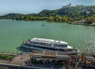 BAHART – Mit vielen Vergünstigungen und dichteren Fahrplänen startet die Hauptsaison