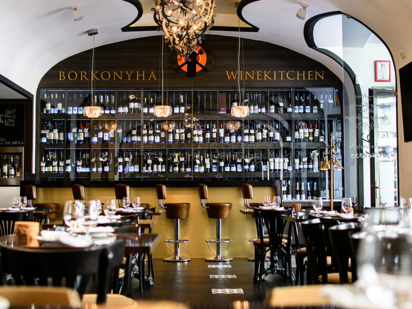 In diesen ungarischen Restaurants gibt es unter anderem die größte Weinauswahl