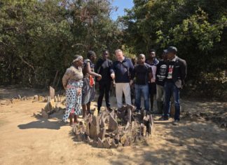 Ungarn-TV Chefredakteur trifft König in Angola und hat Friedensbotschaften im Gepäck!