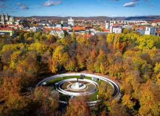 In Eger eröffnet eine der größten und außergewöhnlichsten Kunsteisbahnen Ungarns – mit einem beeindruckenden 900-Meter-Eiskorridor