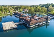 2027 könnte das zentrale Badehaus des Hévízer Thermalsees abgerissen werden