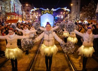 Erstes Eisblumenkarneval in Debrecen setzt neues winterliches Highlight