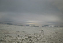 Spektakulärer Eisgang am Balaton von Kamera festgehalten