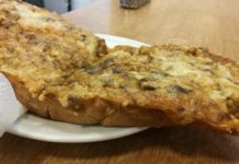 Überbackene Champignon-Sandwiches (nach Győrer Rezept)