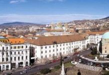 Touristische Informationen und handgemachte Nudeln aus der Apotheke