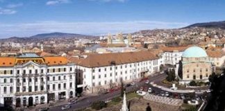 Touristische Informationen und handgemachte Nudeln aus der Apotheke