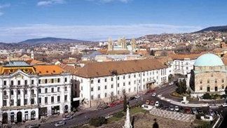 Touristische Informationen und handgemachte Nudeln aus der Apotheke